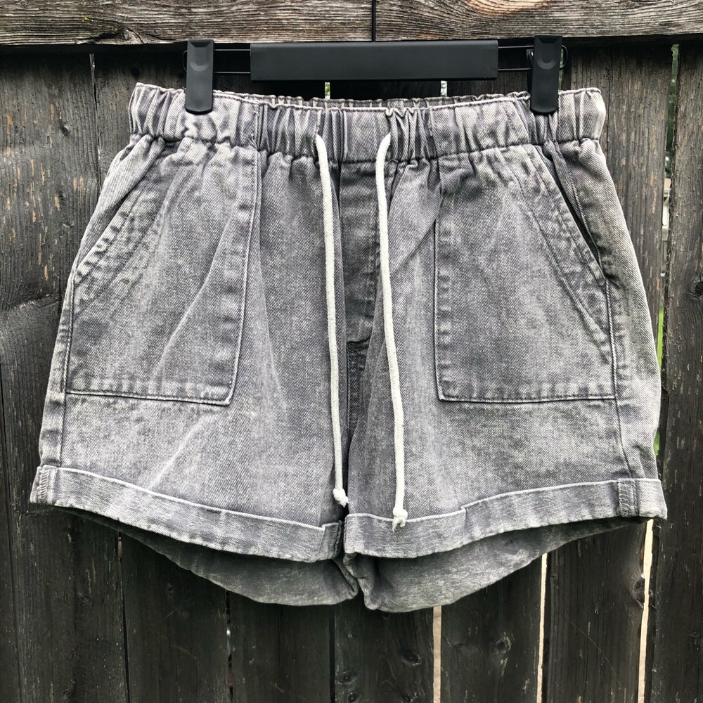 Washed Gray Drawstring Women's Shorts
